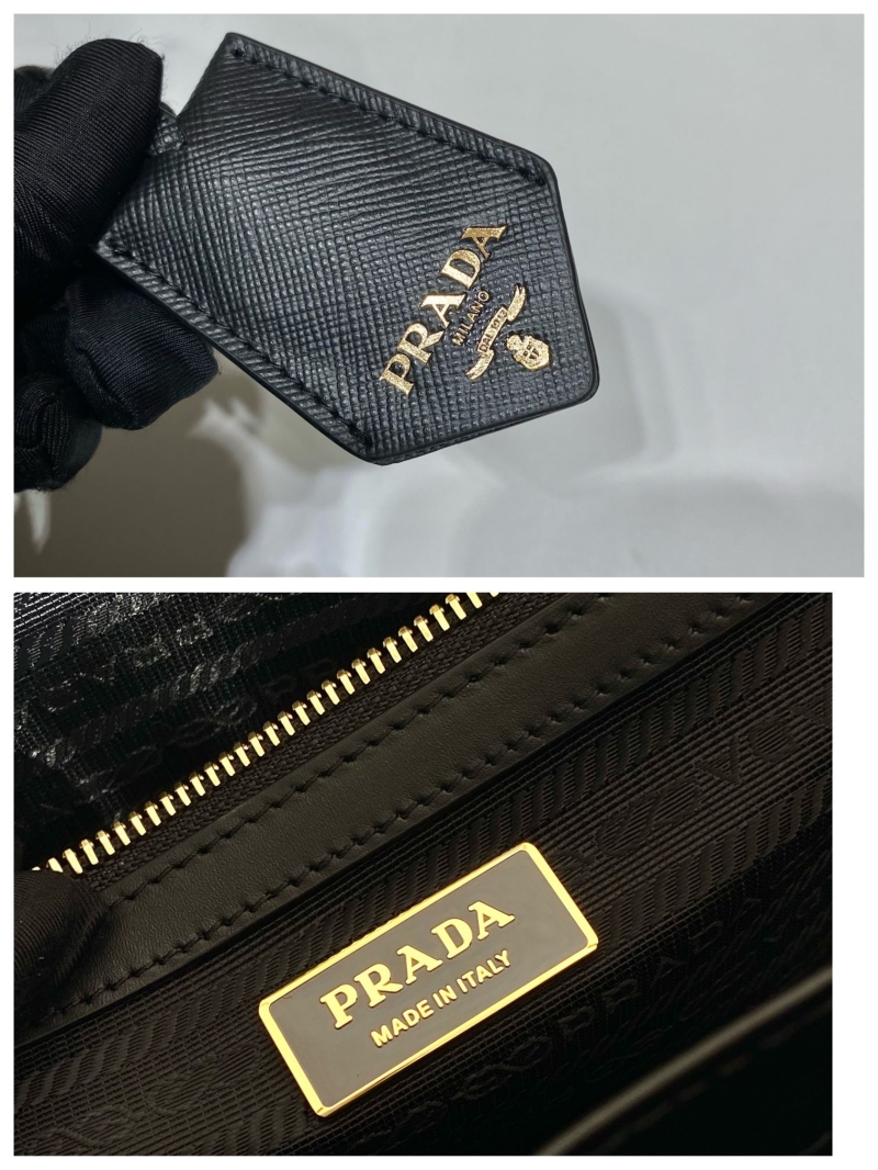 Pra*a tote bags
